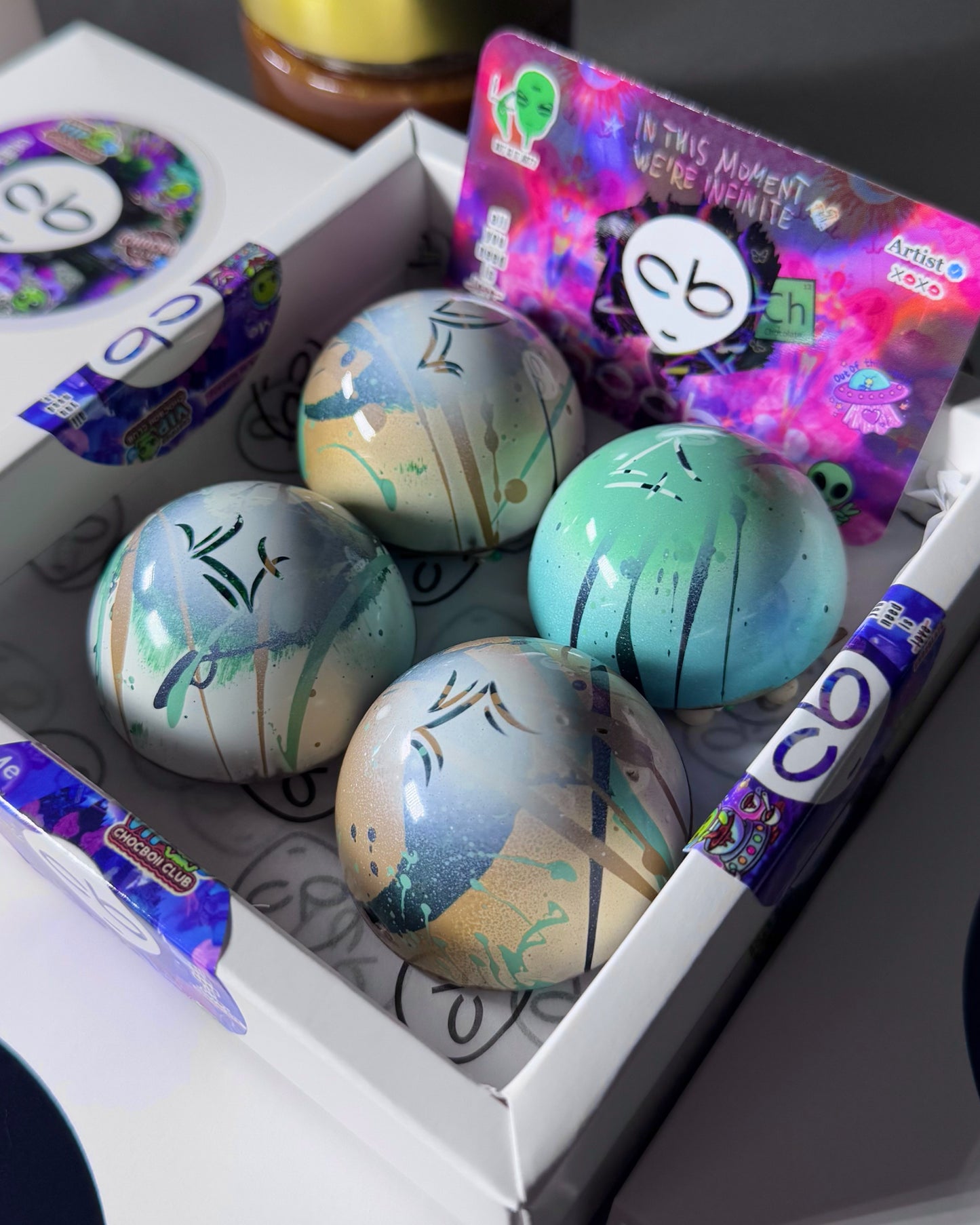 (PRE ORDER) DUBAI MIXED XXL CHOCBOI DOMES ✨LIMITED EDITION✨