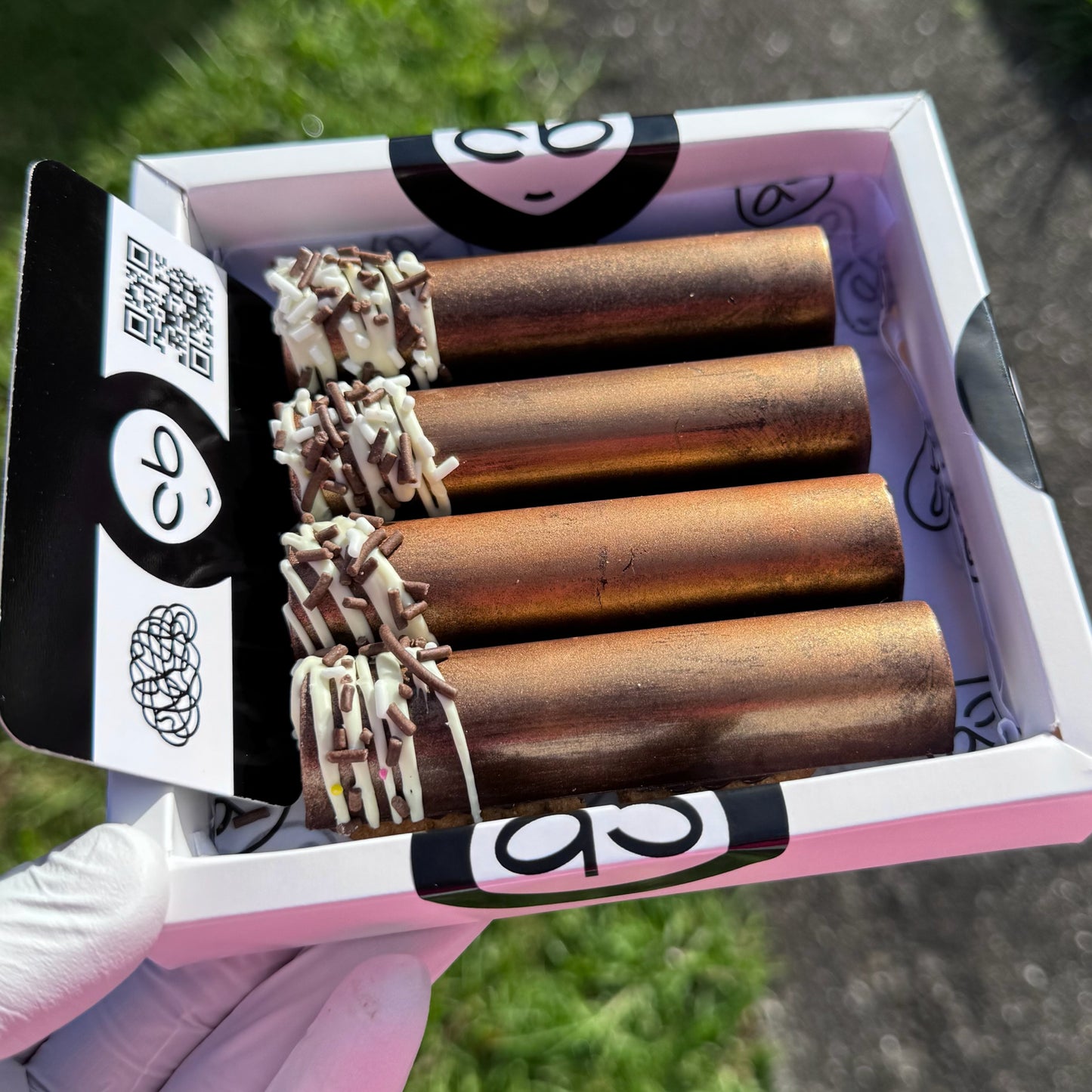 *STAPLE * SALTED CARAMEL BARS 👽